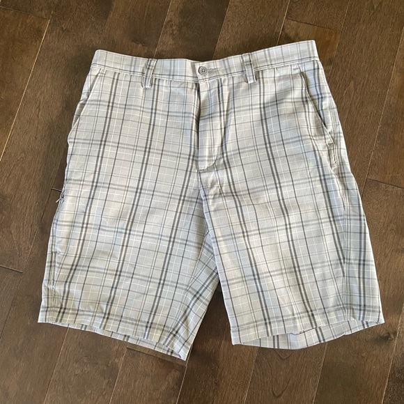 Men’s shorts - Picture 2 of 5